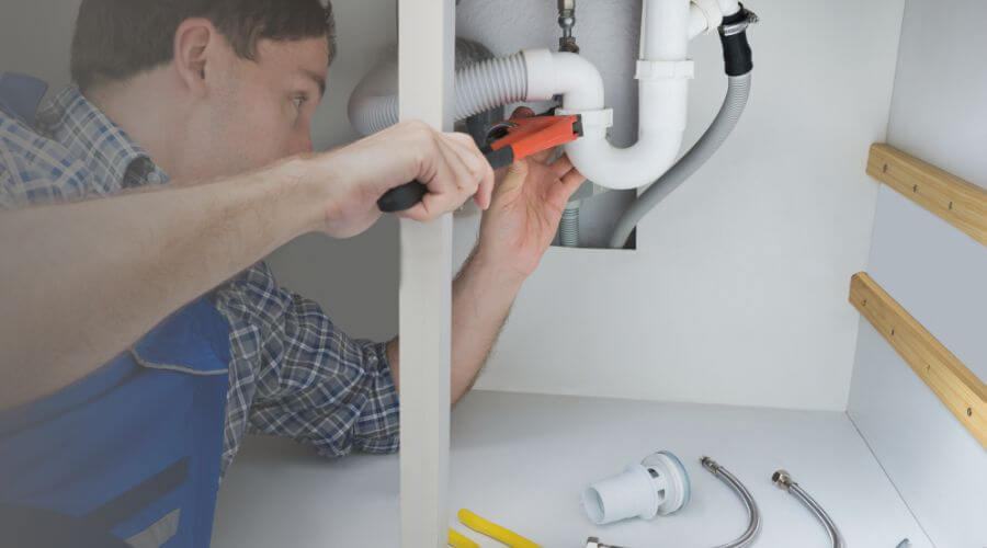 Professional expert plumbing services in Riverside, IA